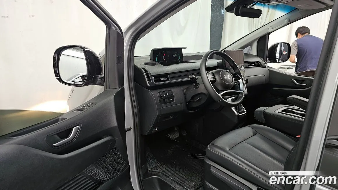 Hyundai Staria 2025 из KR, фото 10