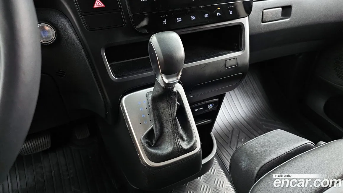 Hyundai Staria 2025 из KR, фото 9
