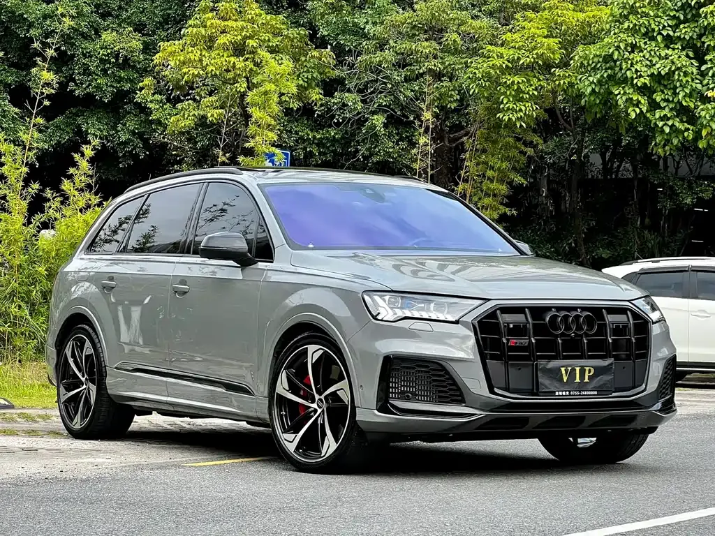 Audi SQ7 2024 из CN, фото 3