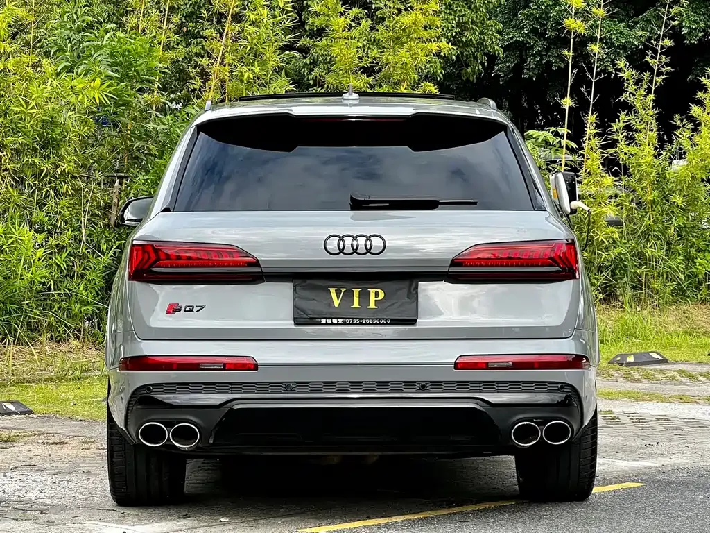 Audi SQ7 2024 из CN, фото 5