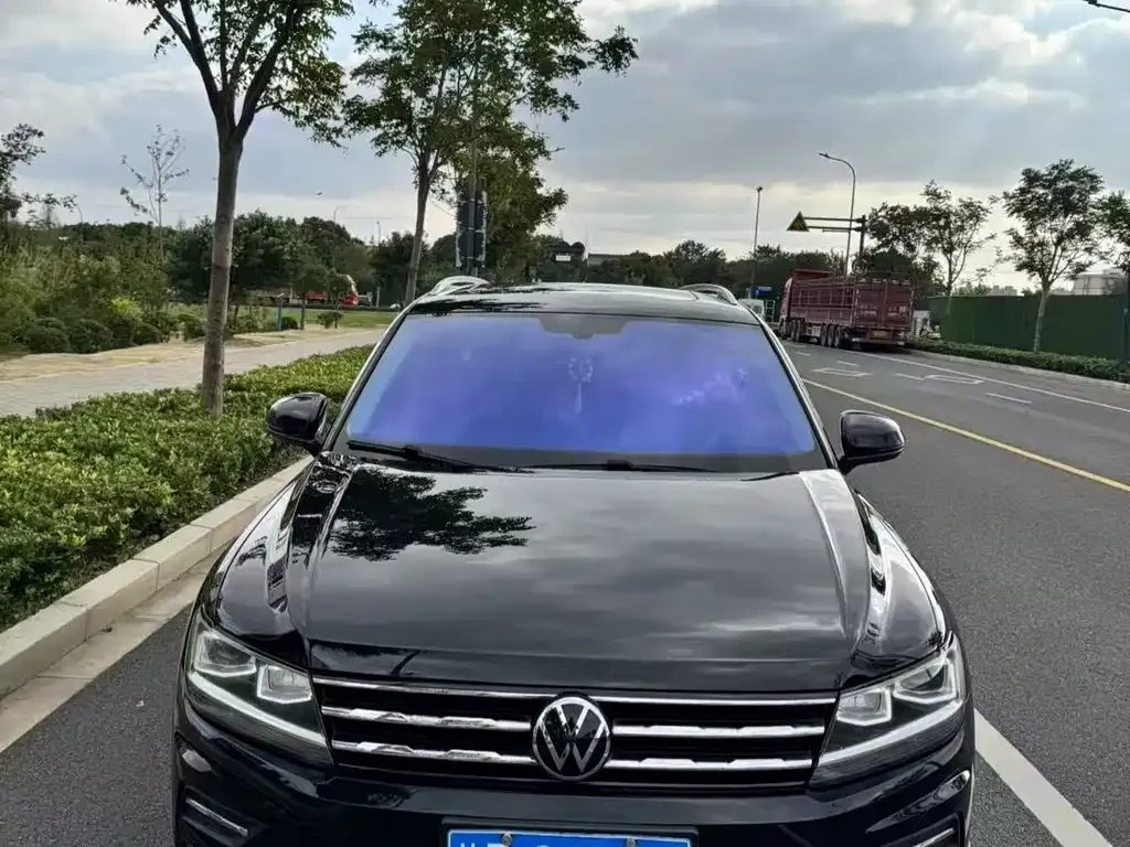 Volkswagen Tiguan L 2021 из CN, фото 2