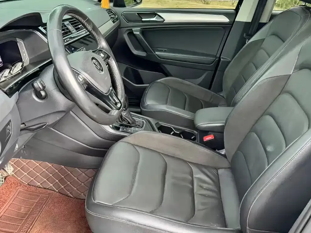 Volkswagen Tiguan L 2021 из CN, фото 3