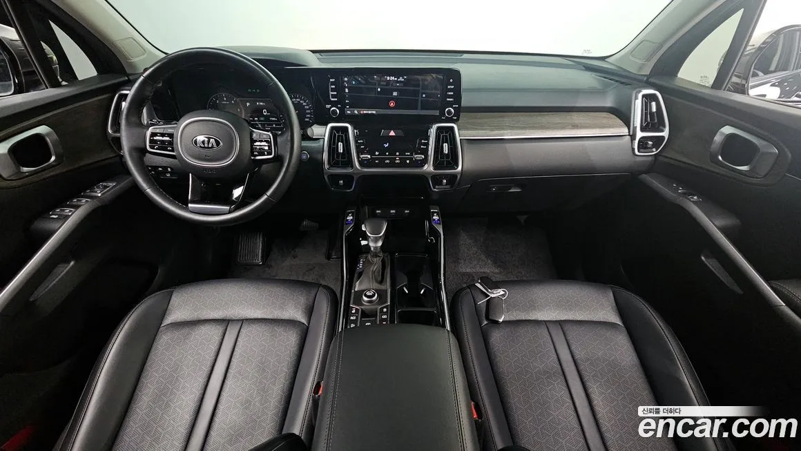 Kia Sorento — фото 7
