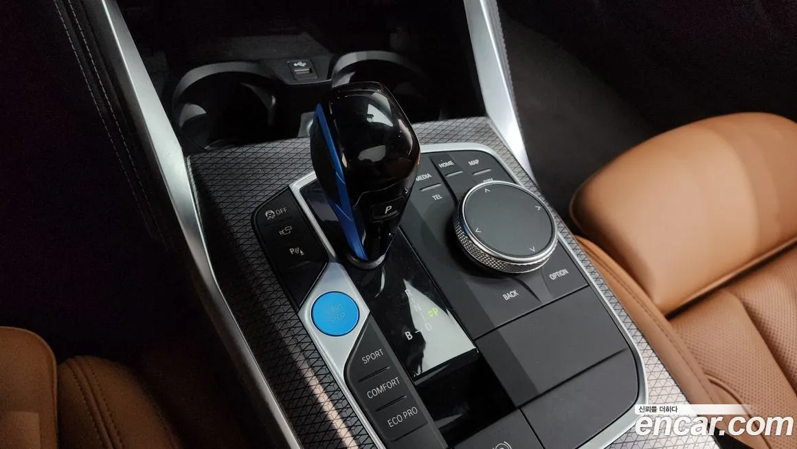 BMW i4 — фото 9