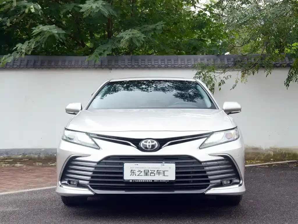 Toyota Camry 2022 из CN, фото 2