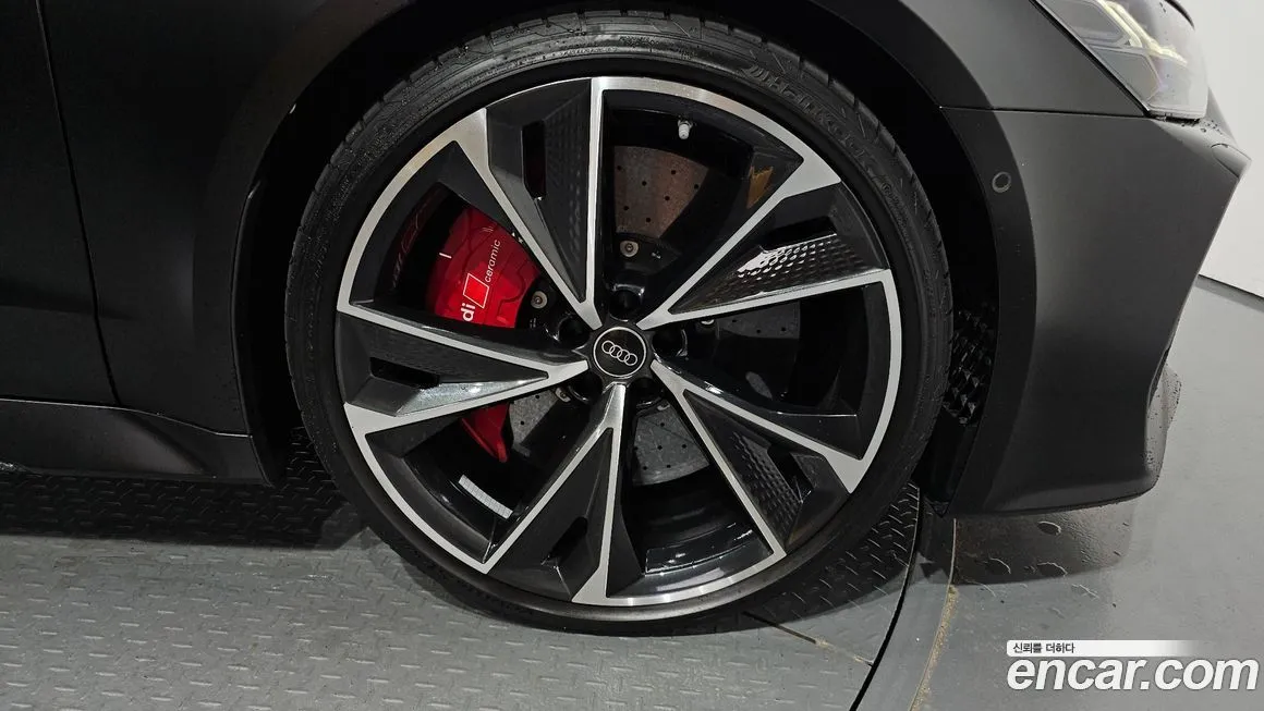 Audi RS7 2023 из KR, фото 5