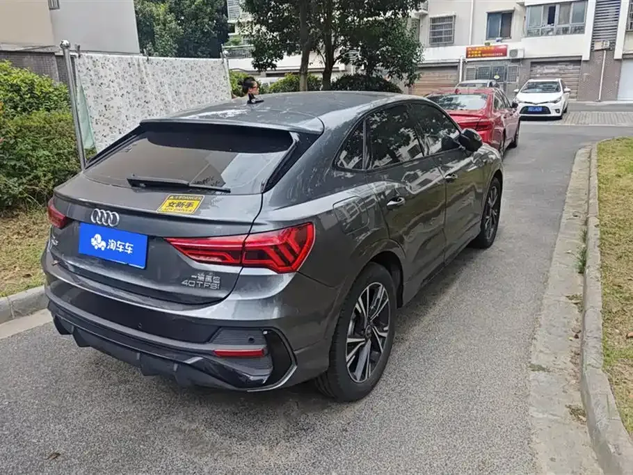 Audi Q3 Sportback — фото 3