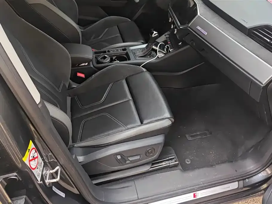 Audi Q3 Sportback — фото 8
