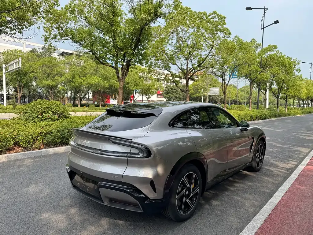 Xiaomi YU7 — фото 7