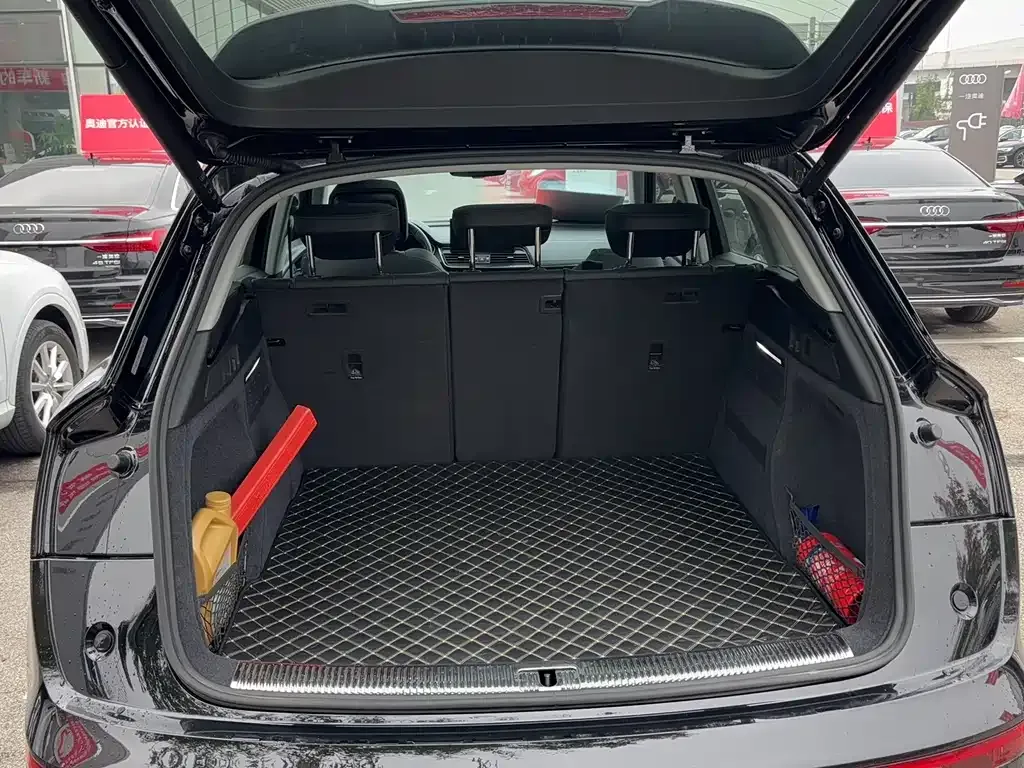 Audi Q5L 2022 из CN, фото 10