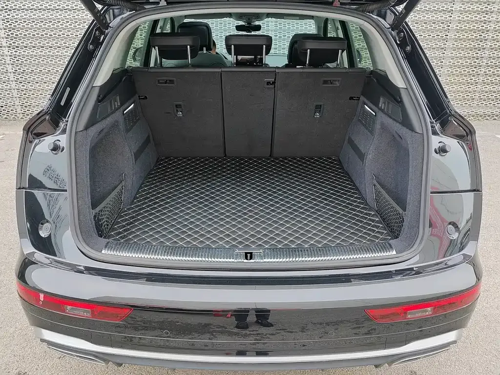 Audi Q5L 2022 из CN, фото 7