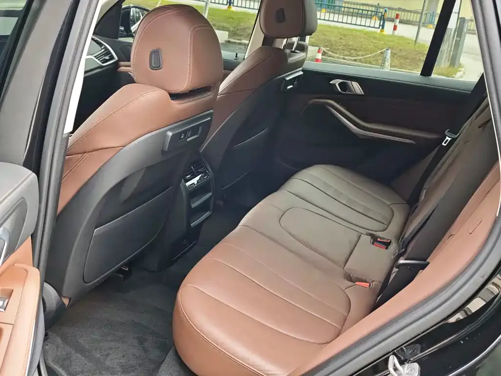 [object Object] X5 (Import) 2022 из CN, фото 9