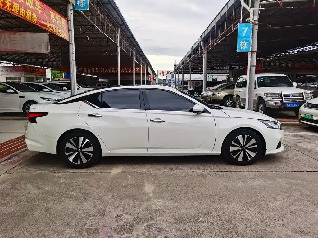 Nissan Teana 2022 из CN, фото 4
