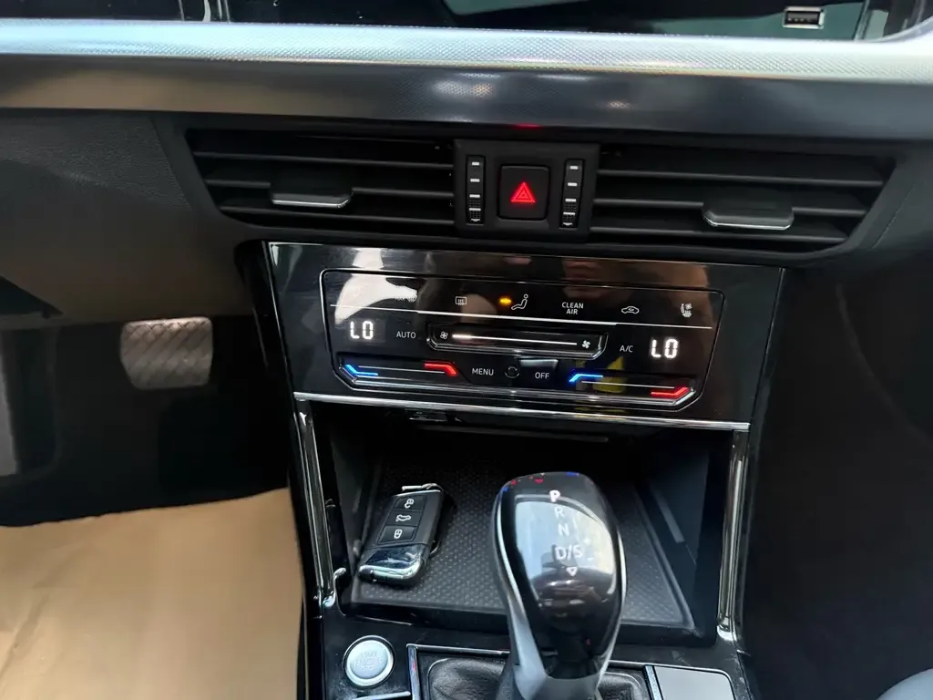 Volkswagen Passat — фото 7