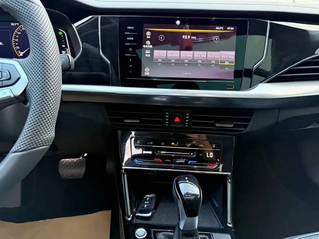 Volkswagen Passat — фото 9
