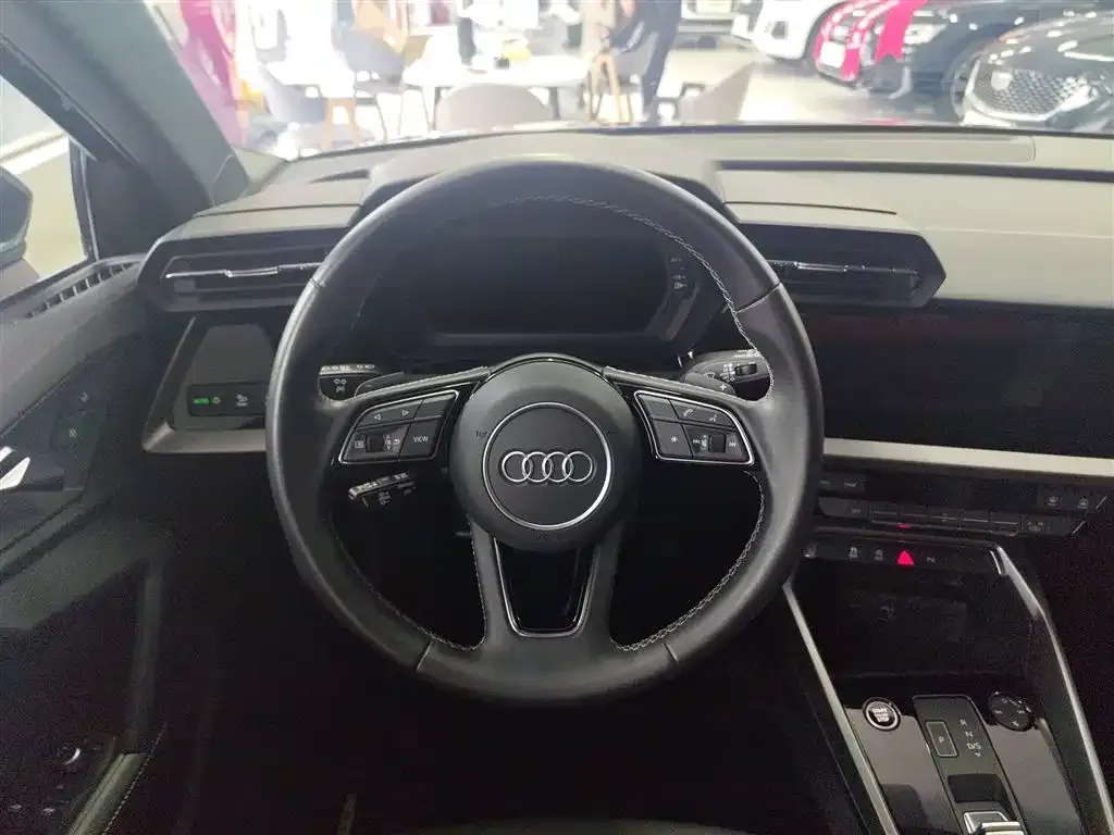 Audi A3 2023 из CN, фото 3