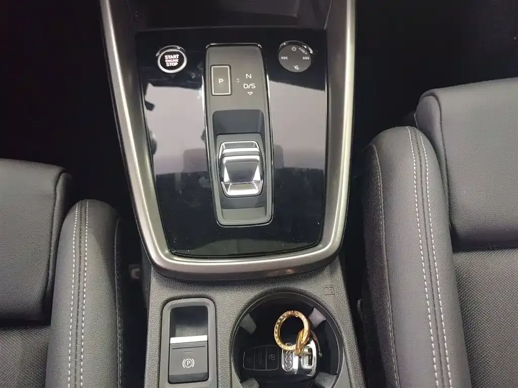 Audi A3 2023 из CN, фото 8