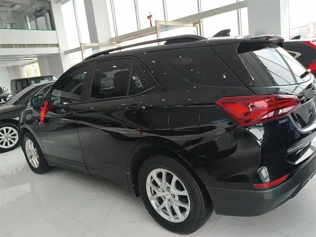 Chevrolet Equinox 2022 из CN, фото 5