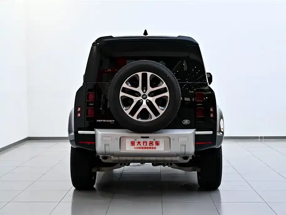 Land Rover Defender — фото 7