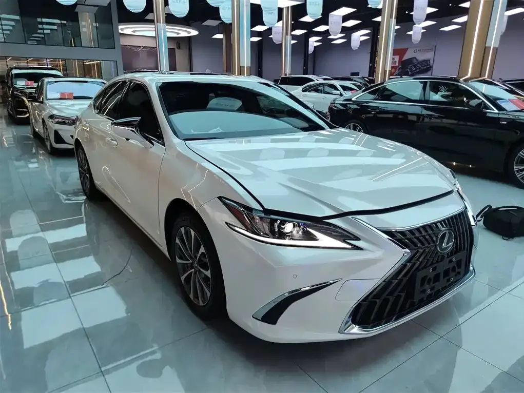 Lexus ES 2023 из CN, фото 4