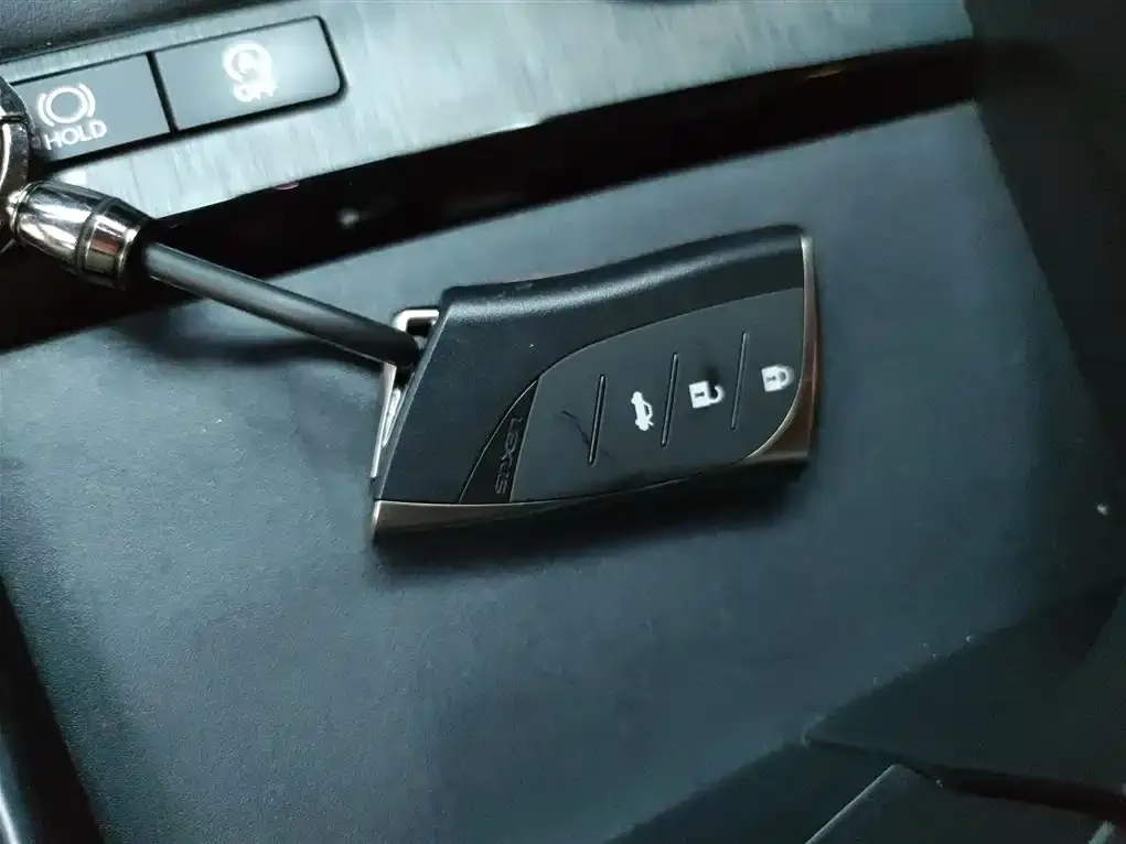 Lexus ES 2023 из CN, фото 9
