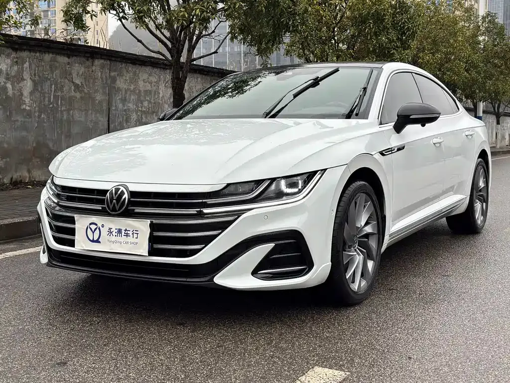 Volkswagen CC 2023 из CN, фото 1