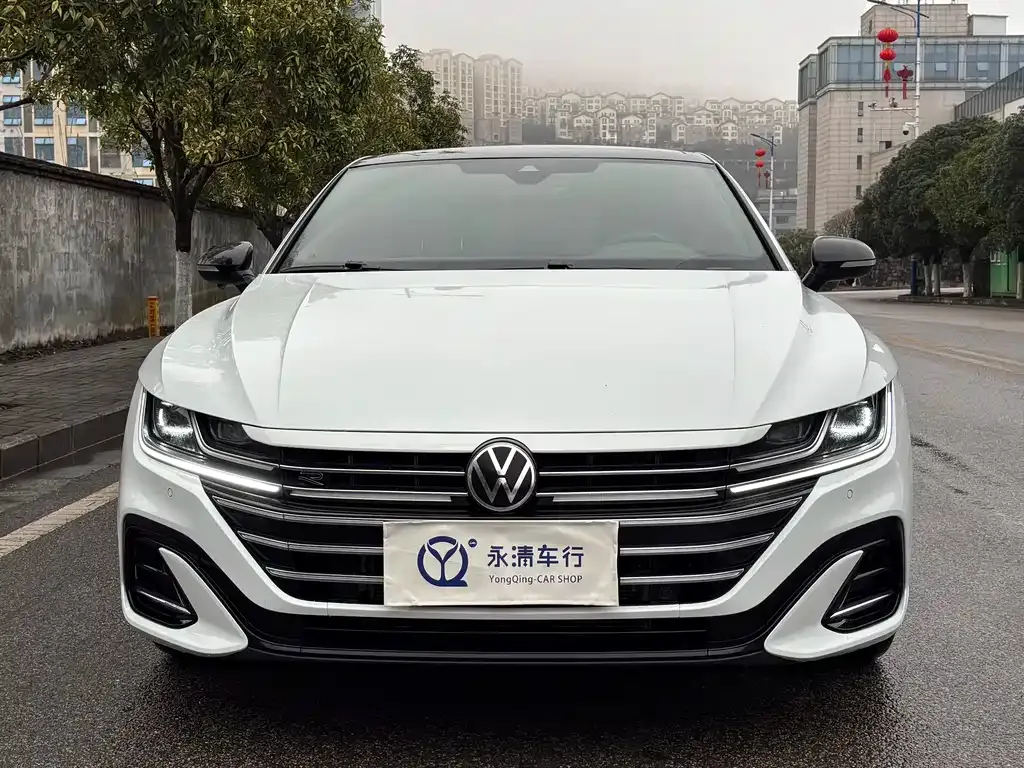 Volkswagen CC 2023 из CN, фото 2