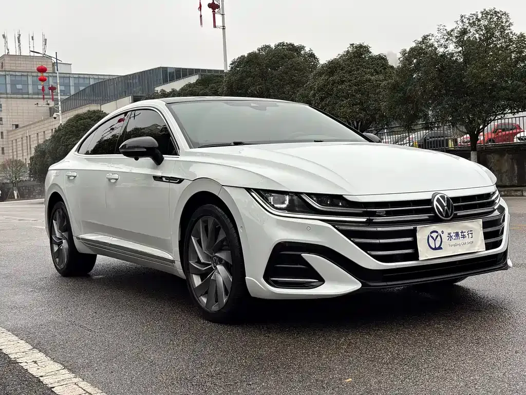 Volkswagen CC 2023 из CN, фото 3