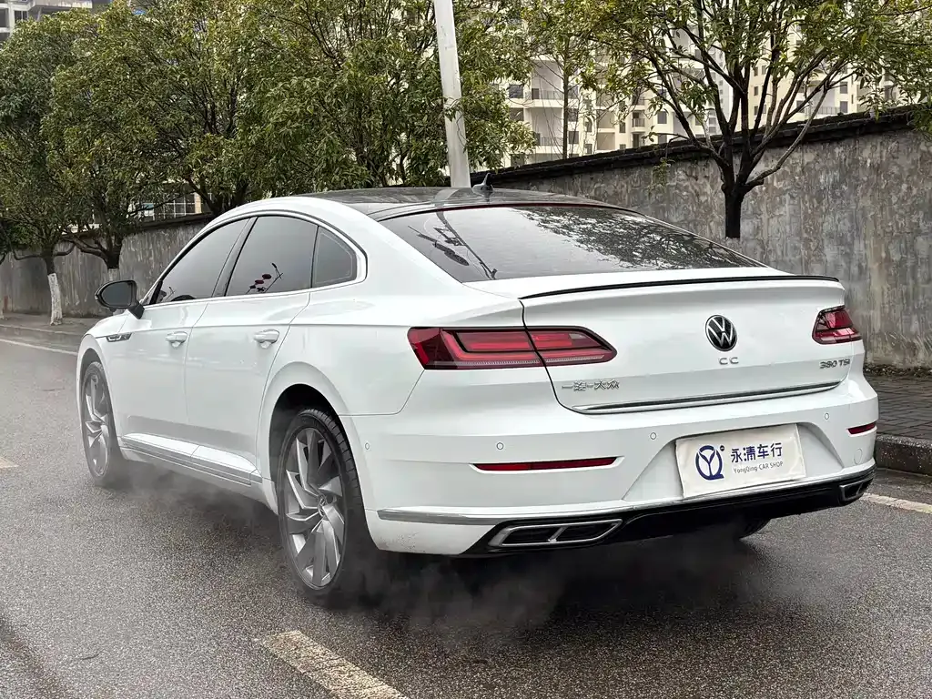 Volkswagen CC 2023 из CN, фото 7