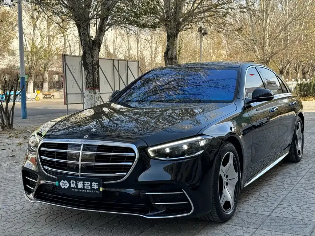 Mercedes-Benz S-Class — фото 1