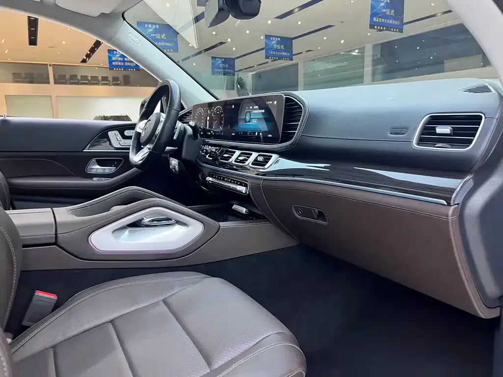 Mercedes-Benz GLS 2023 из CN, фото 10