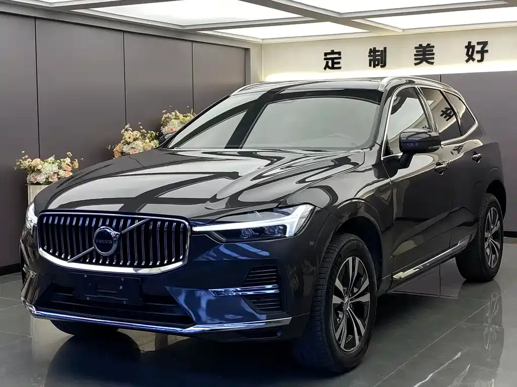 Volvo XC60 2024 из CN, фото 1