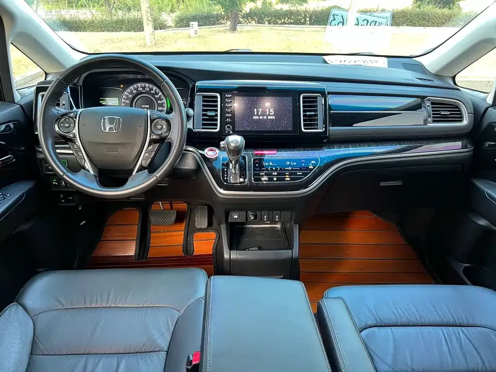 Honda Elysion 2021 из CN, фото 5