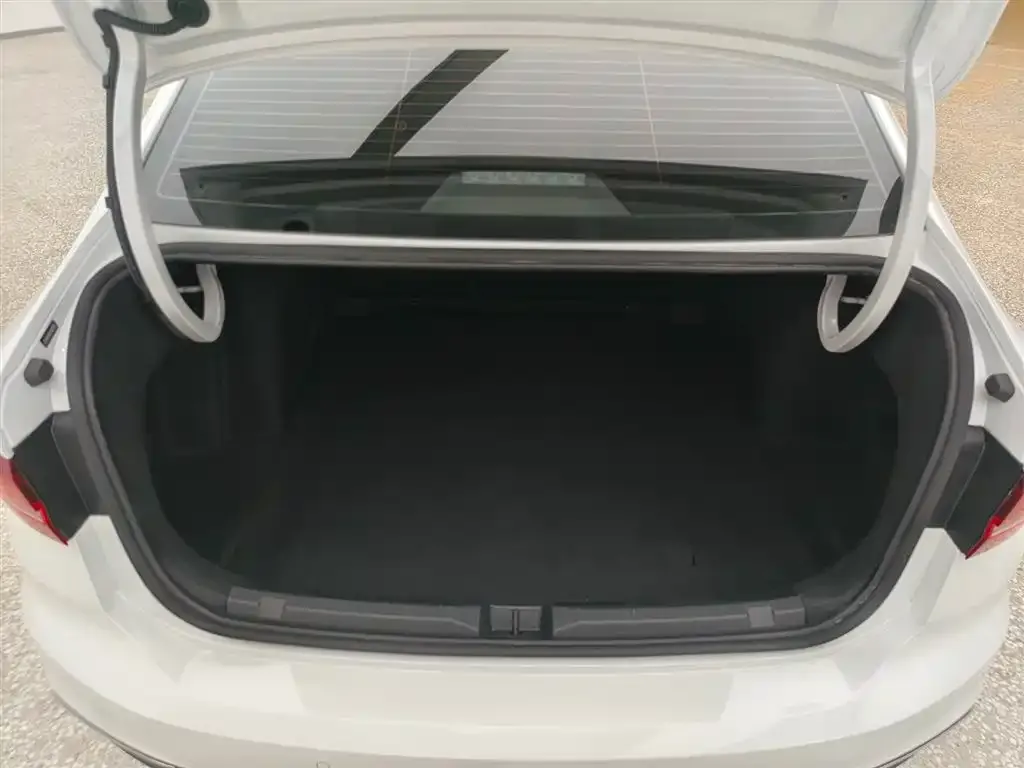 Volkswagen Lavida 2024 из CN, фото 6