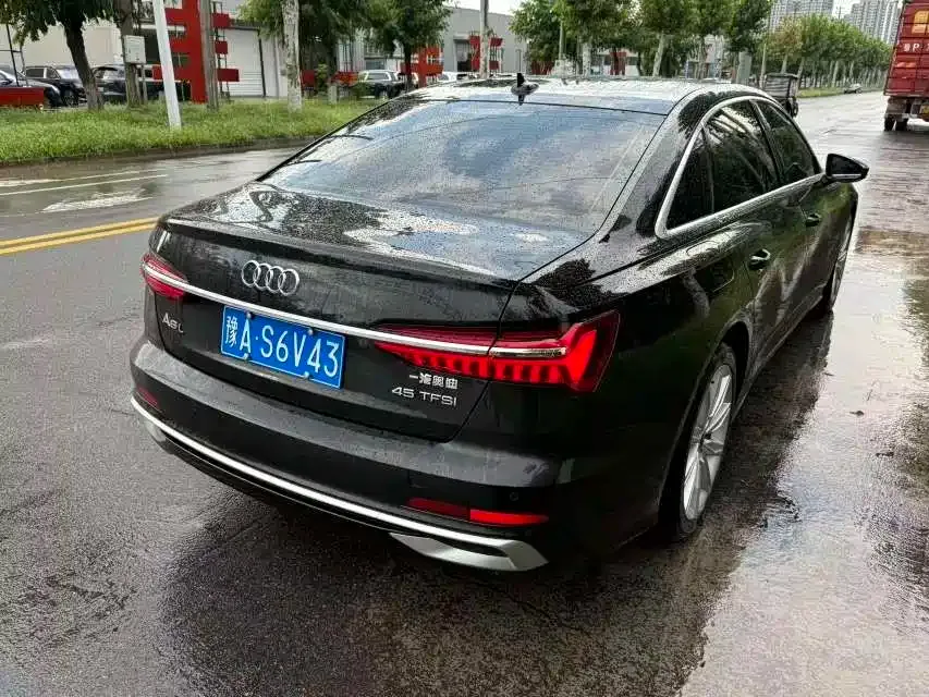 Audi A6L 2024 из CN, фото 3