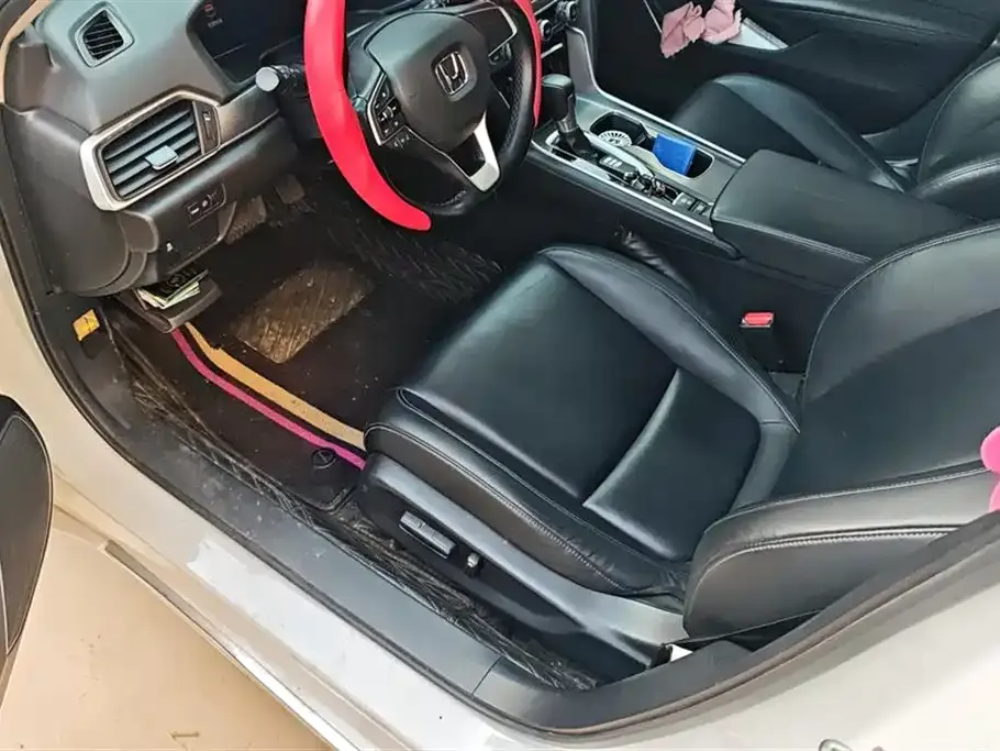 Honda Accord — фото 9