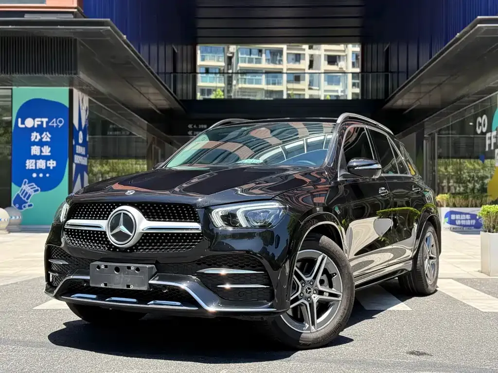 Mercedes-Benz GLE — фото 1
