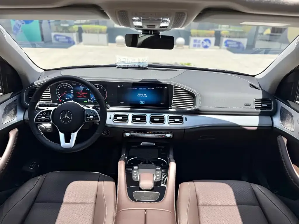 Mercedes-Benz GLE — фото 10