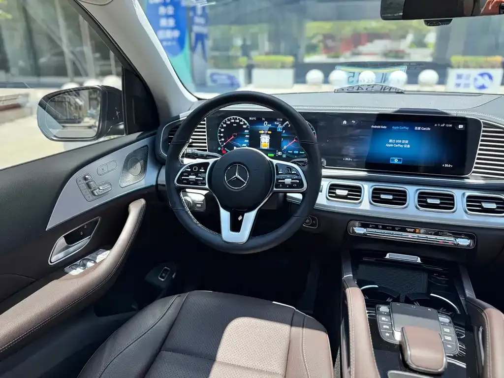 Mercedes-Benz GLE — фото 9