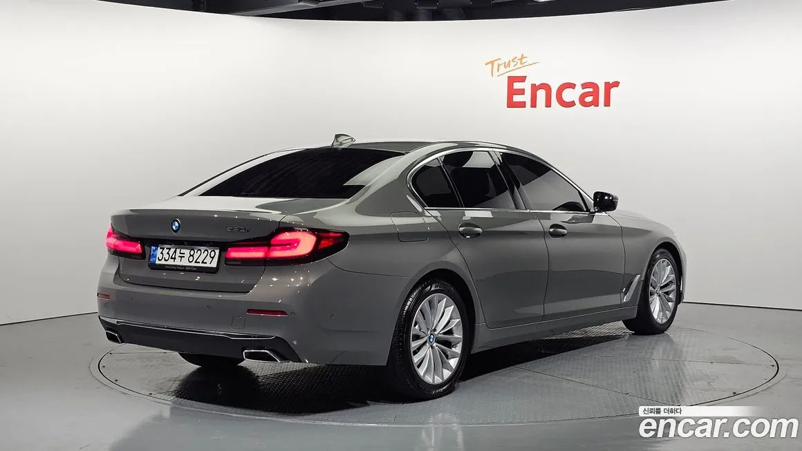 BMW 5-Series 2021 из KR, фото 2