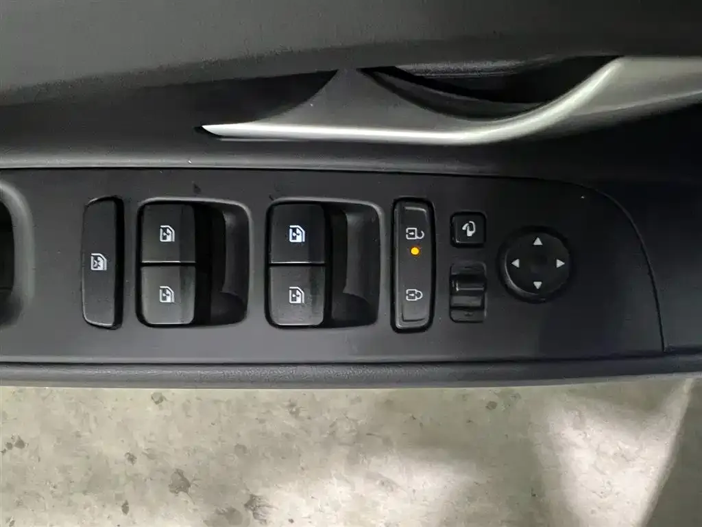 Hyundai Elantra 2024 из CN, фото 10
