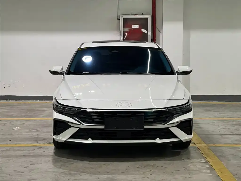 Hyundai Elantra 2024 из CN, фото 2
