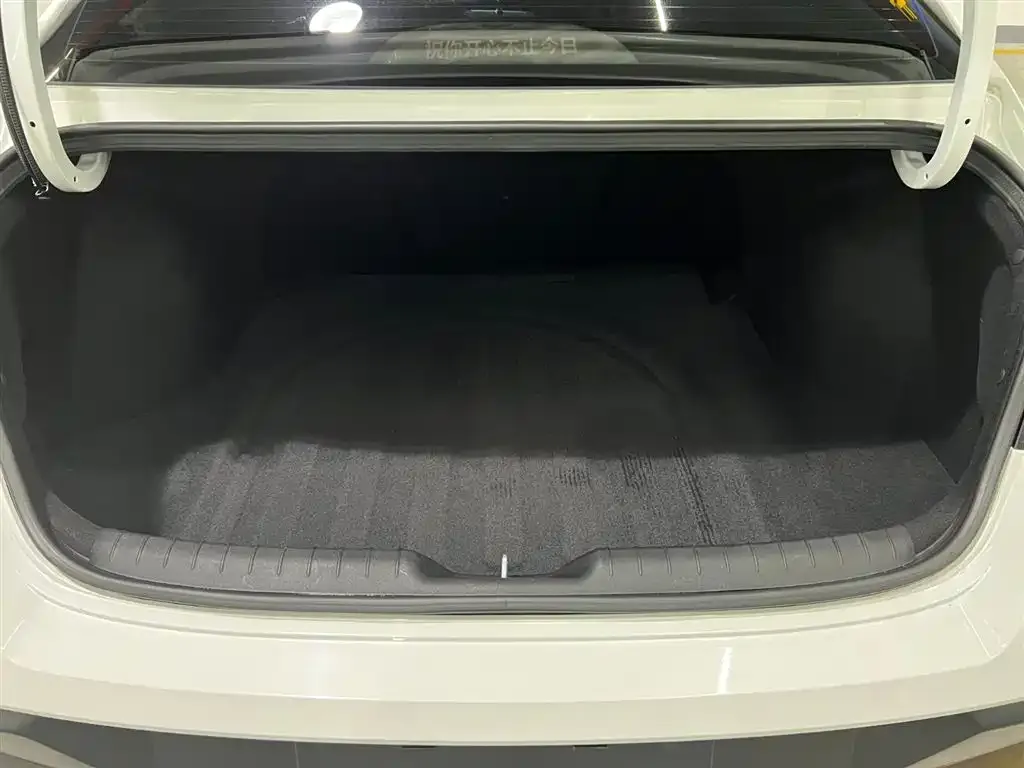 Hyundai Elantra 2024 из CN, фото 7
