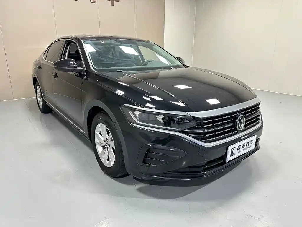 Volkswagen Passat — фото 3