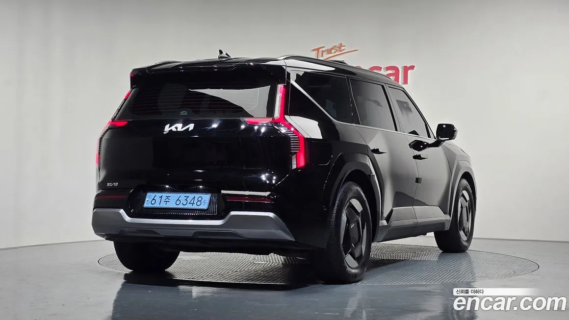 Kia EV9 2024 из KR, фото 2