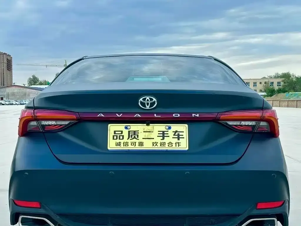 Toyota Avalon — фото 8