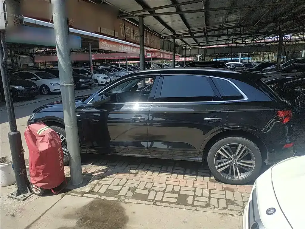 Audi Q5L 2021 из CN, фото 5