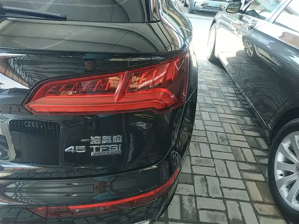 Audi Q5L 2021 из CN, фото 8