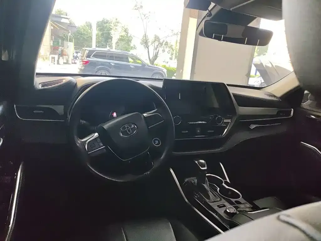 Toyota Highlander 2023 из CN, фото 9