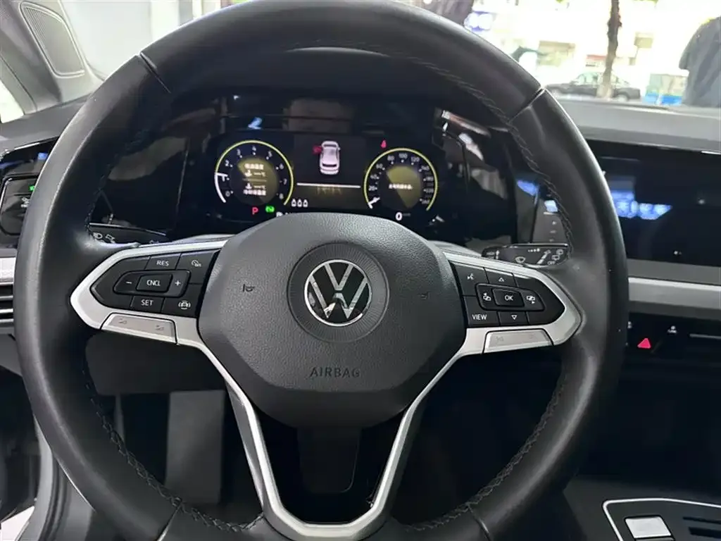 Volkswagen Golf 2022 из CN, фото 4